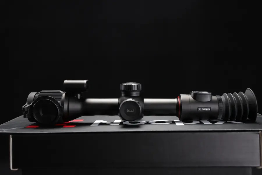 NOCPIX BOLT L35R - zdjęcie główne
